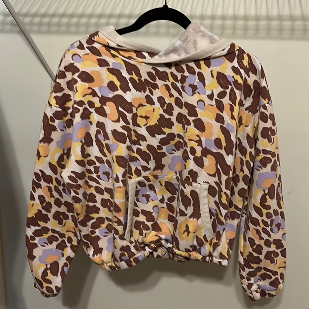 Women's Oliviv Camo Pullover Hoodie size large